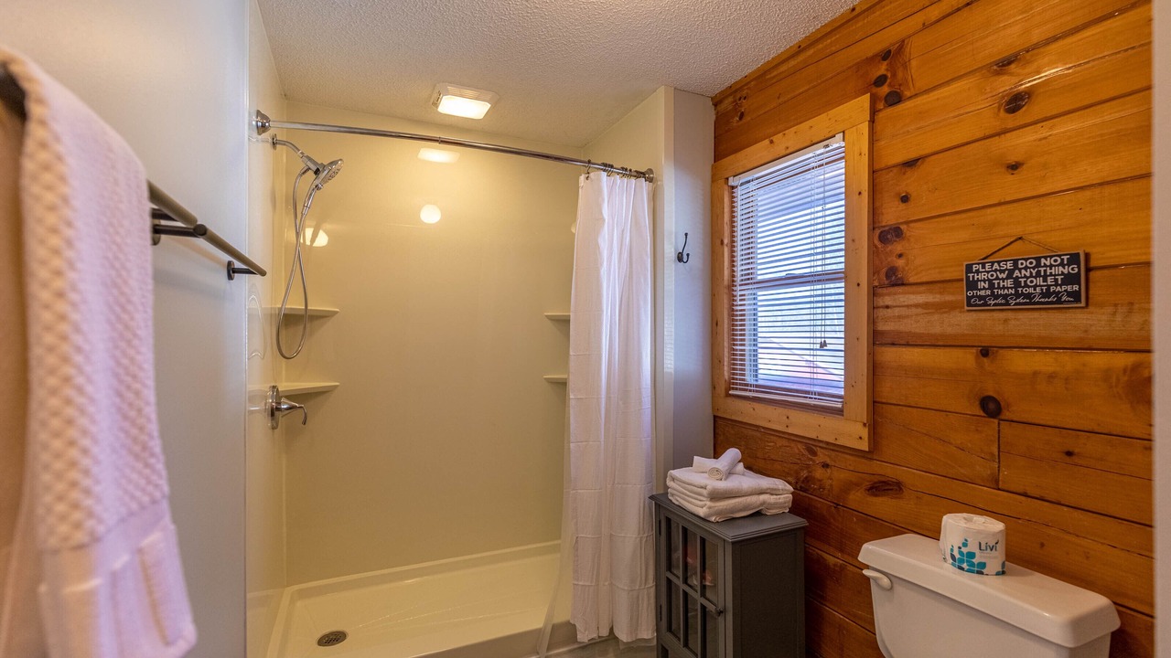 Photo of Bathroom in Blowing Rock
