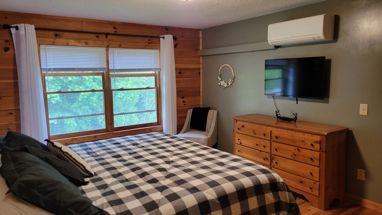 Photo of Bedroom in Blowing Rock