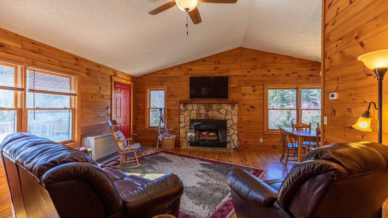 Photo of Livingroom in Blowing Rock