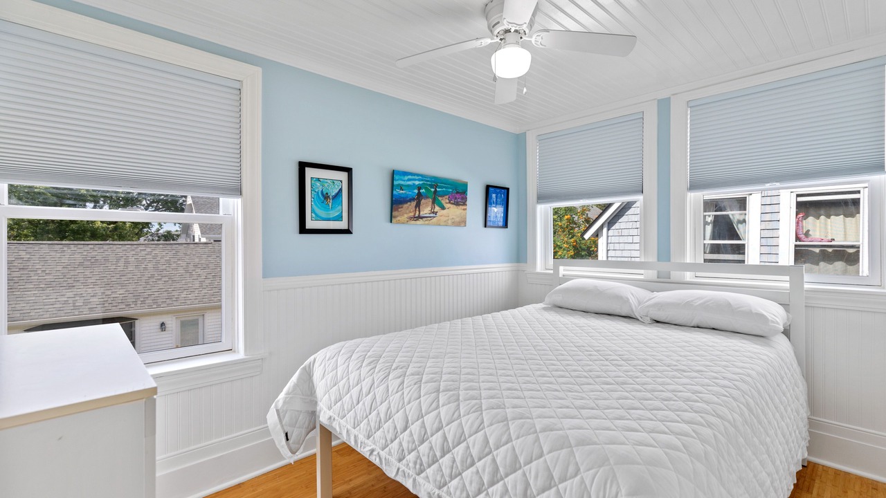 Photo of Bedroom in Higgins Beach