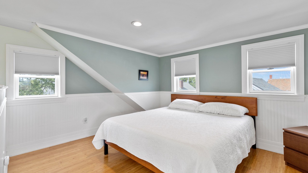 Photo of Bedroom in Higgins Beach
