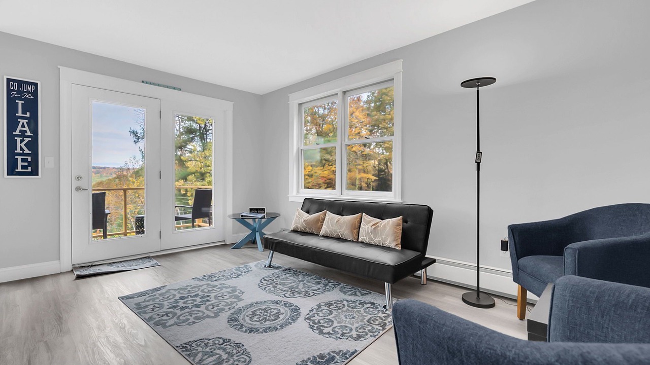 Photo of Livingroom in Harrison