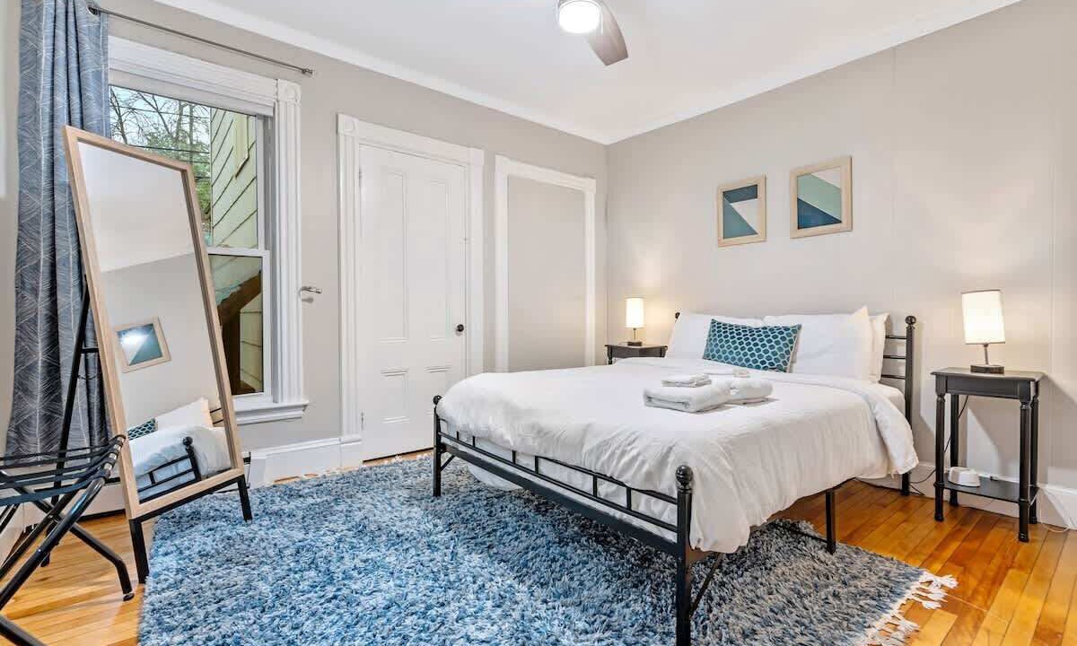 Photo of Bedroom in Westbrook
