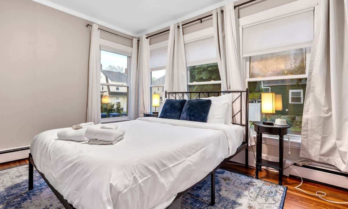 Photo of Bedroom in Westbrook
