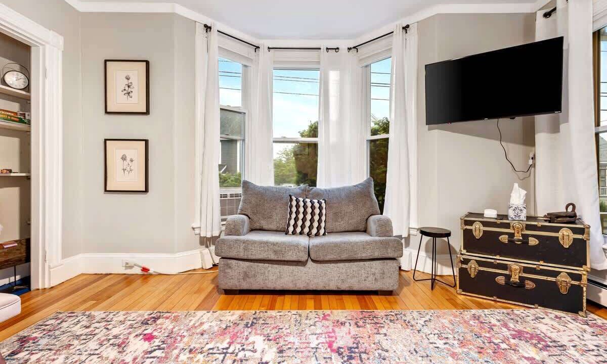 Photo of Livingroom in Westbrook