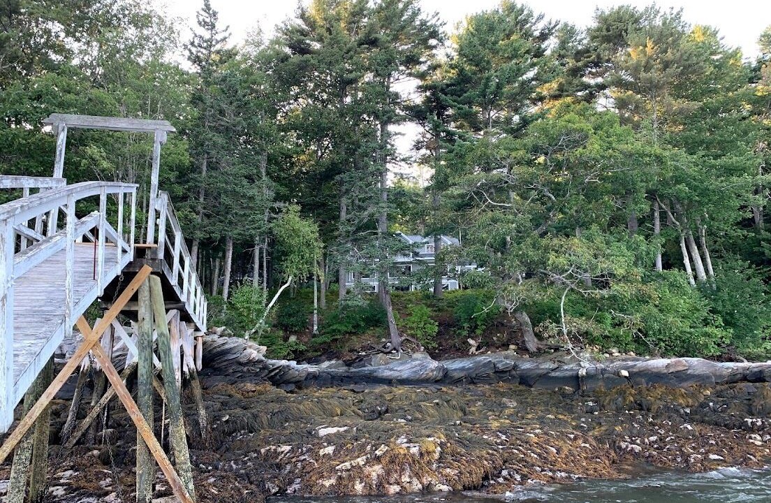Photo of Outdoor in Round Pond