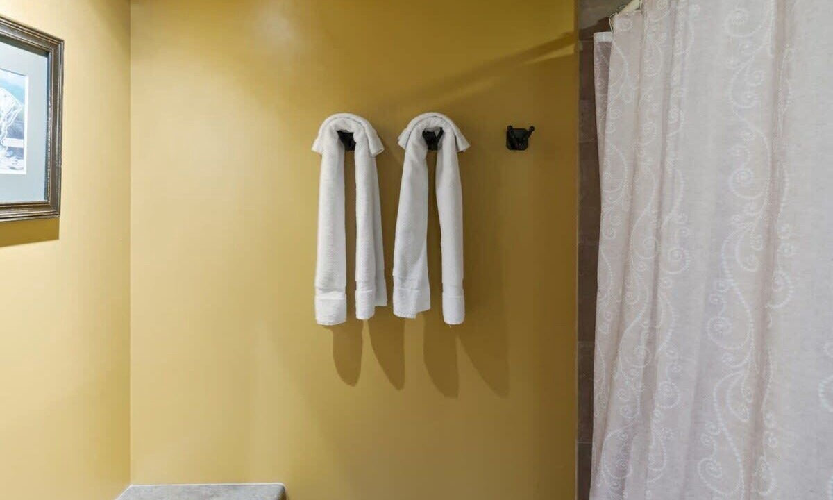 Photo of Bathroom in Cottonwood Heights