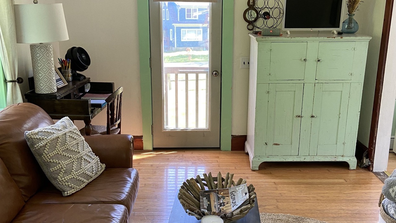 Photo of Livingroom in Brooksville