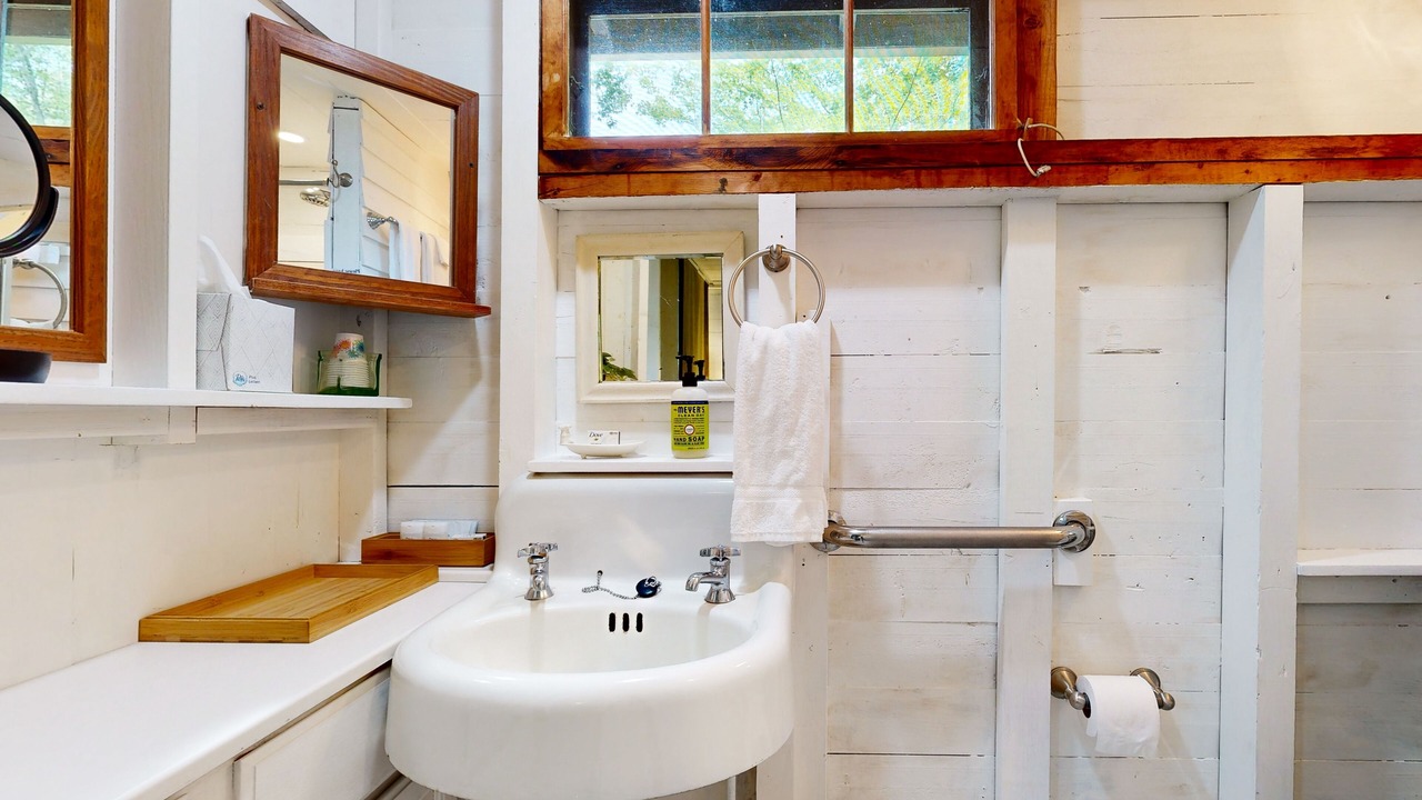 Photo of Bathroom in Boothbay