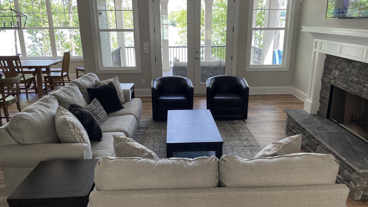 Photo of Livingroom in Eatonton