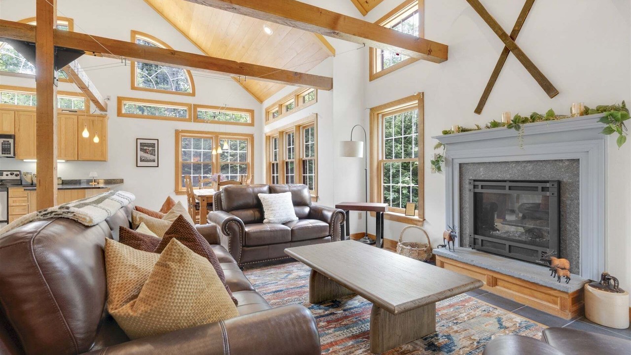 Photo of Livingroom in Bethel