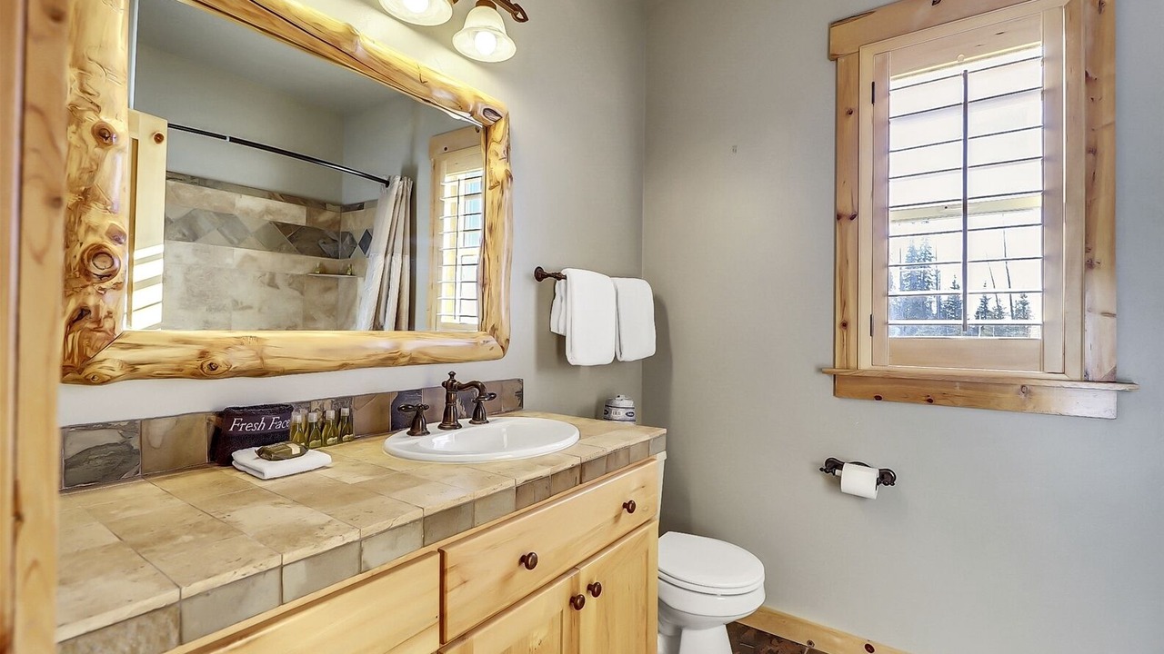 Photo of Bathroom in Steam Engine Meadows