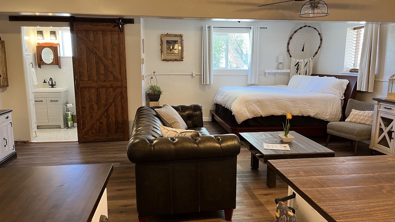 Photo of Bedroom in Torrey