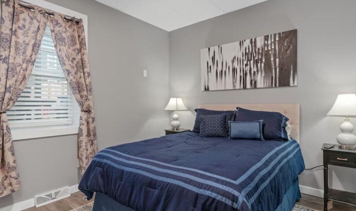 Photo of Bedroom in Buffalo