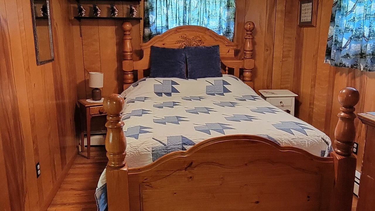 Photo of Bedroom in Montour Falls
