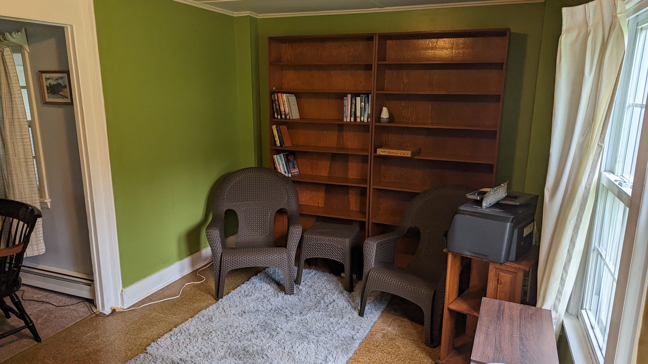Photo of Bedroom in Alfred Station