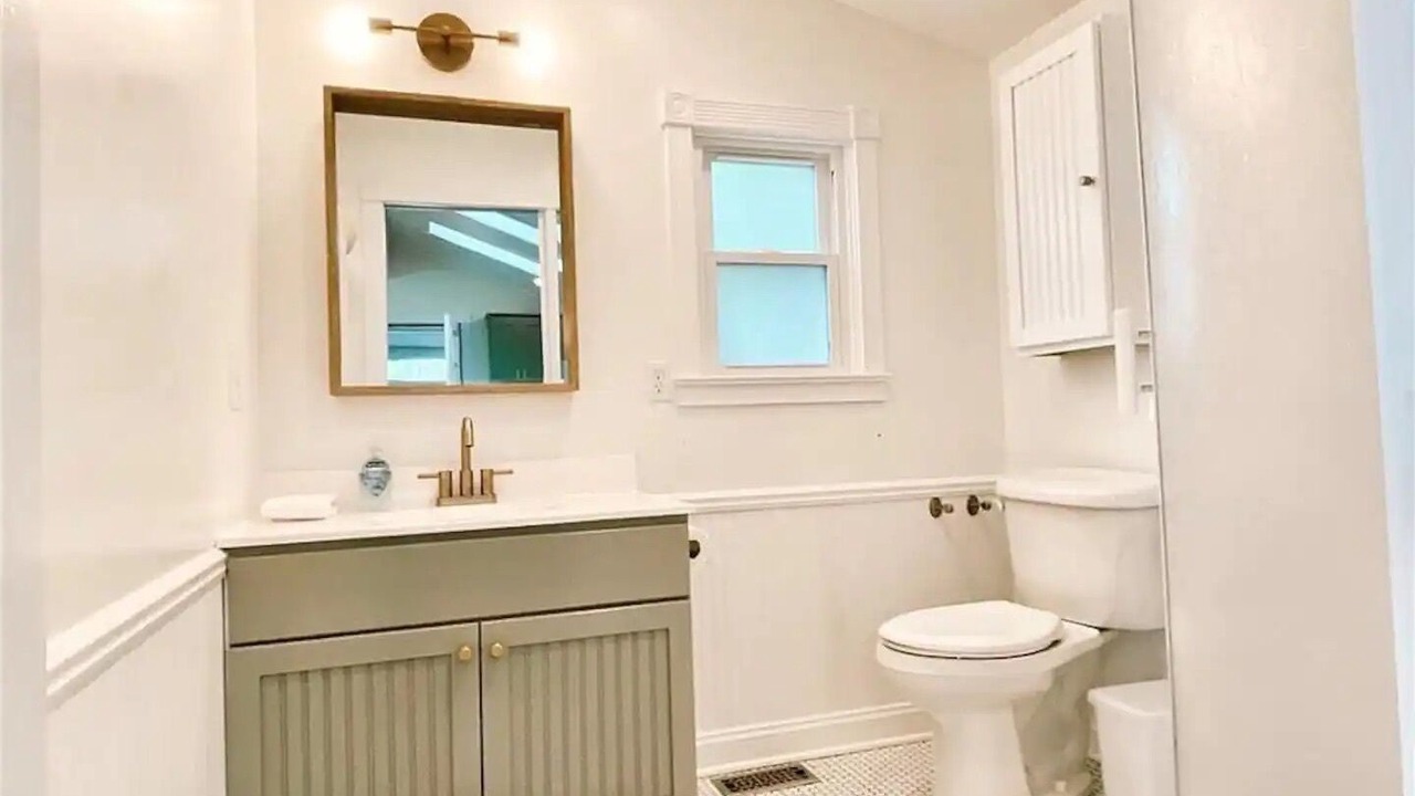 Photo of Bathroom in Town of Torrey