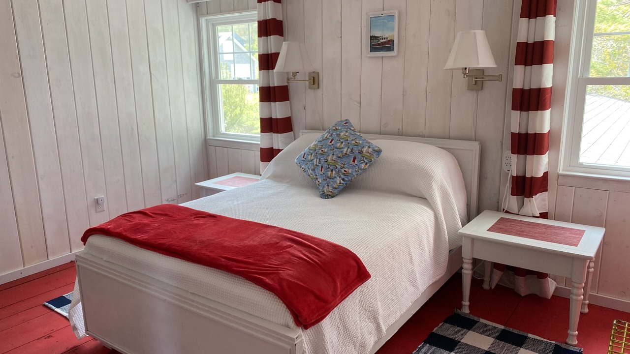 Photo of Bedroom in Medomak