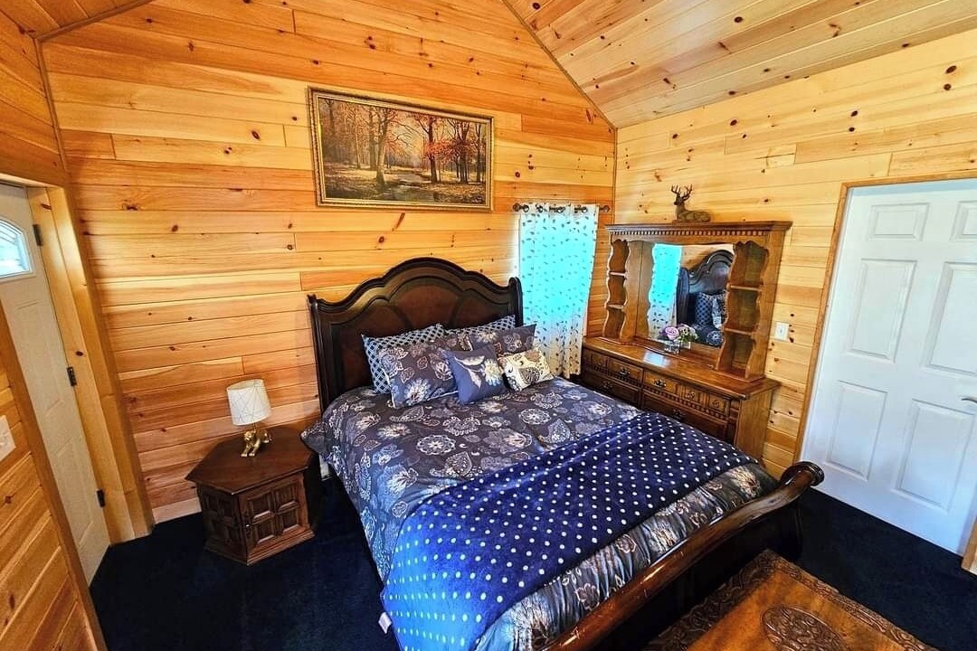 Photo of Bedroom in Montour Falls