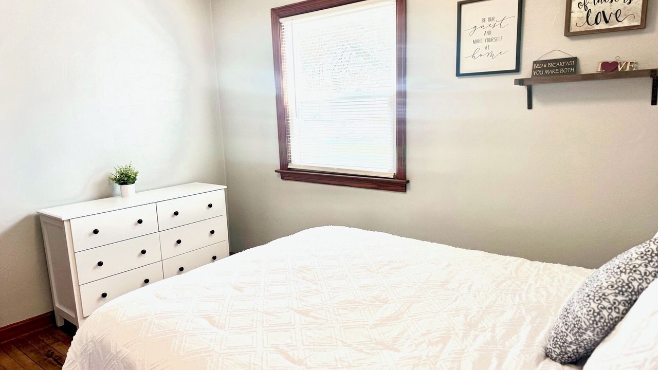 Photo of Bedroom in Slippery Rock