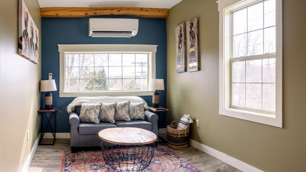Photo of Livingroom in Ellsworth