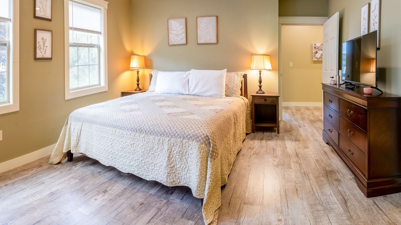 Photo of Bedroom in Ellsworth