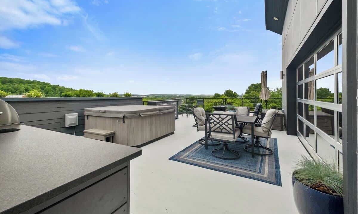 Photo of Outdoor in Fayetteville