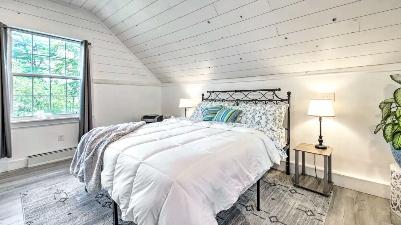 Photo of Bedroom in Bath