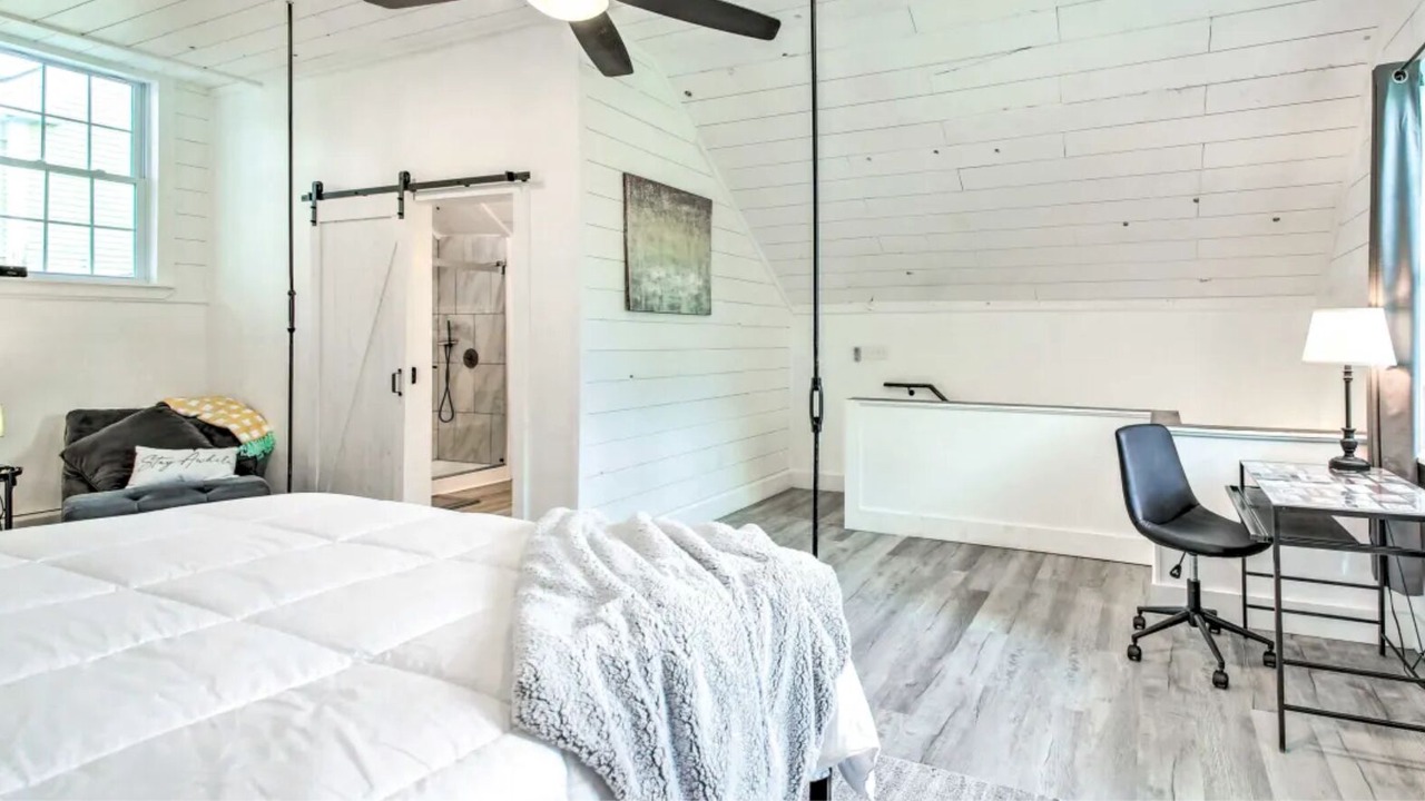 Photo of Bedroom in Bath