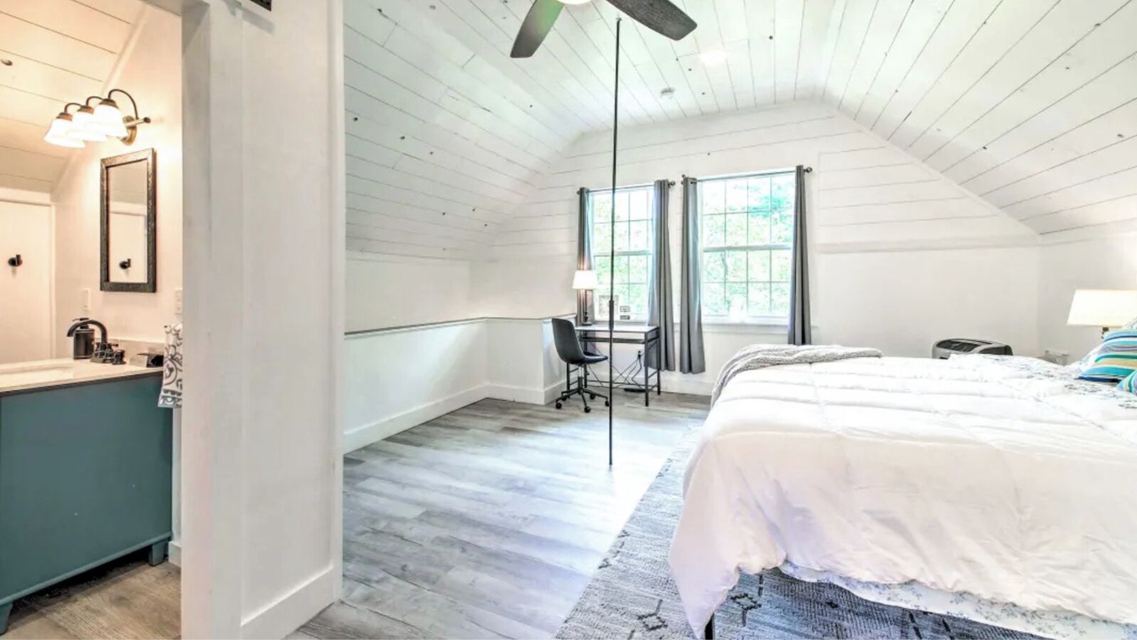 Photo of Bedroom in Bath