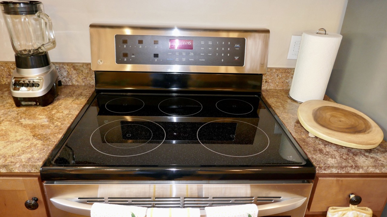 Photo of Kitchen in Veazie