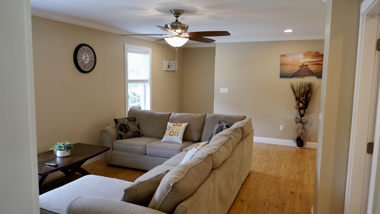 Photo of Livingroom in Veazie