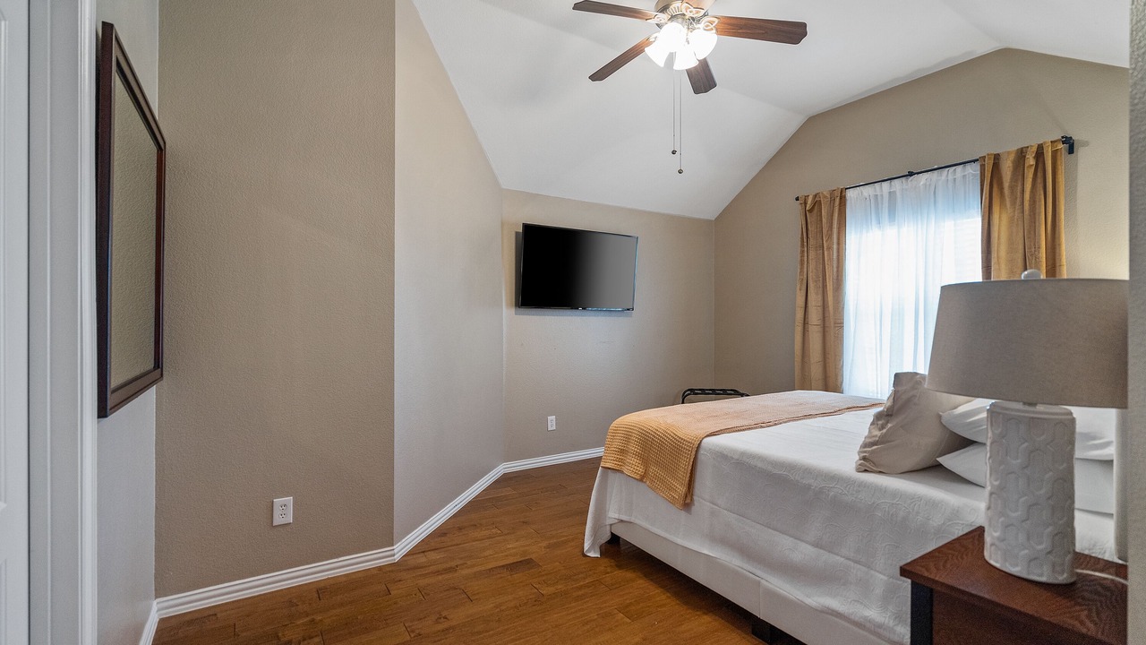 Photo of Bedroom in Allen