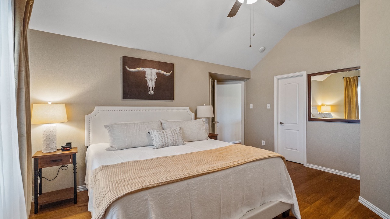 Photo of Bedroom in Allen