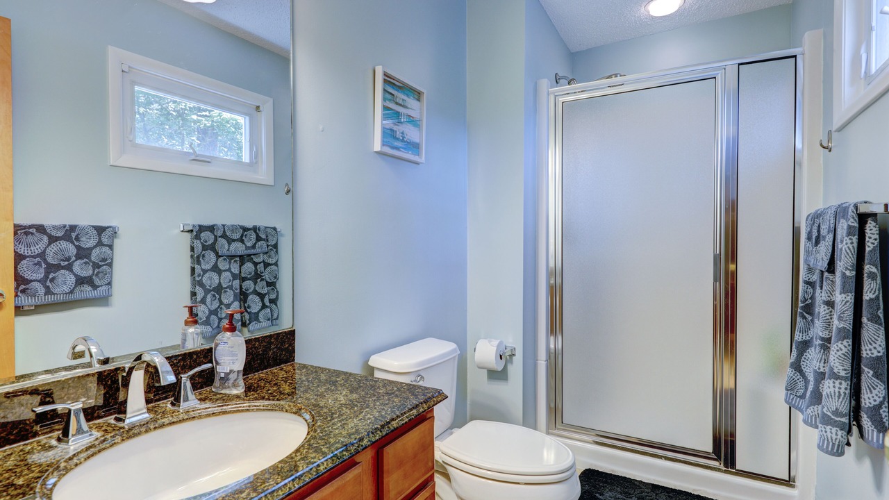 Photo of Bathroom in Sandpiper Pines