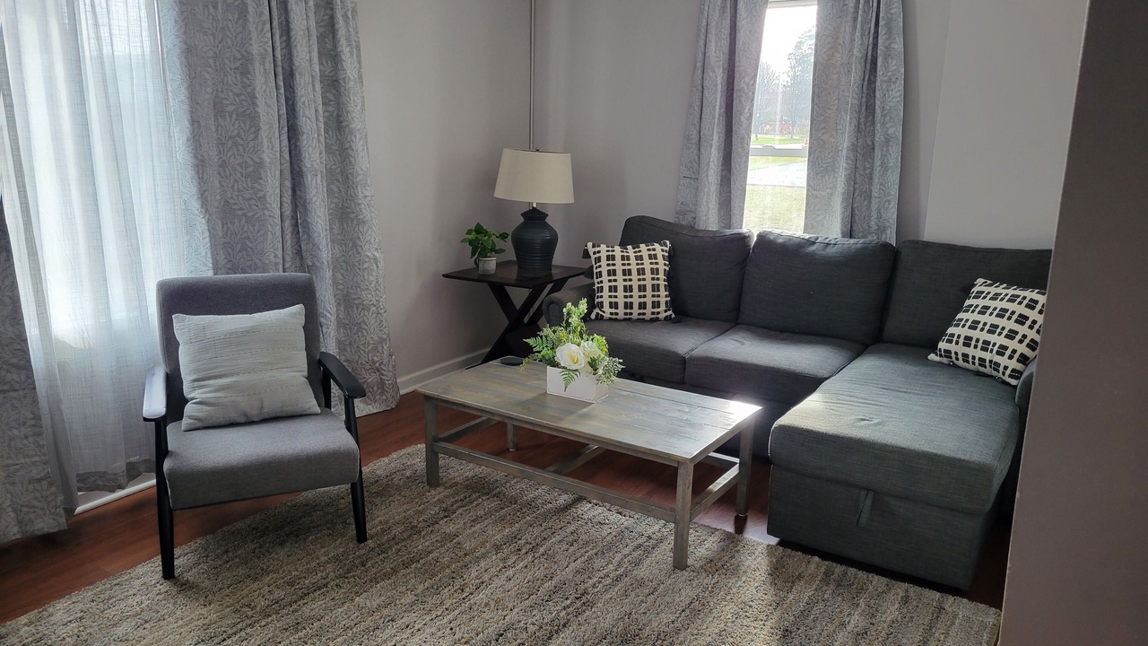 Photo of Livingroom in Conneaut