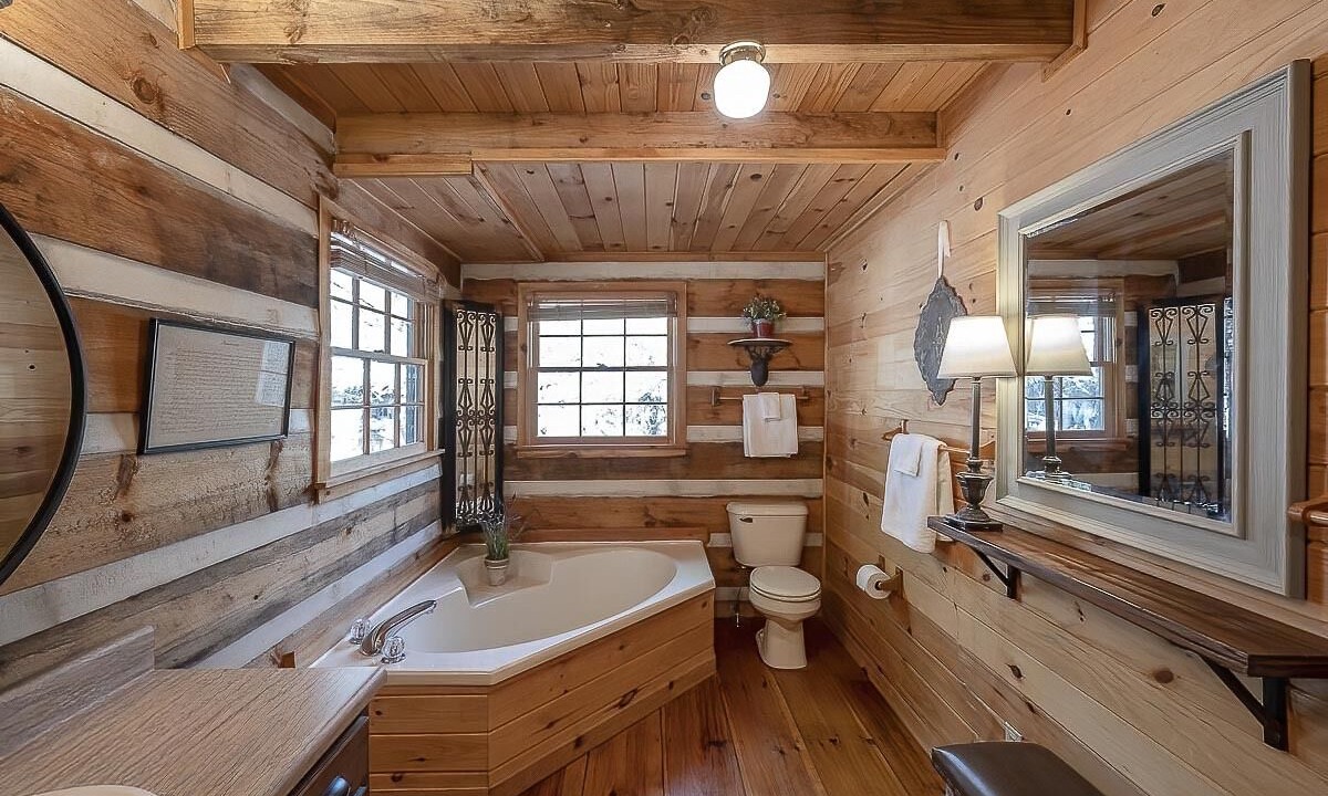 Photo of Bathroom in Dial
