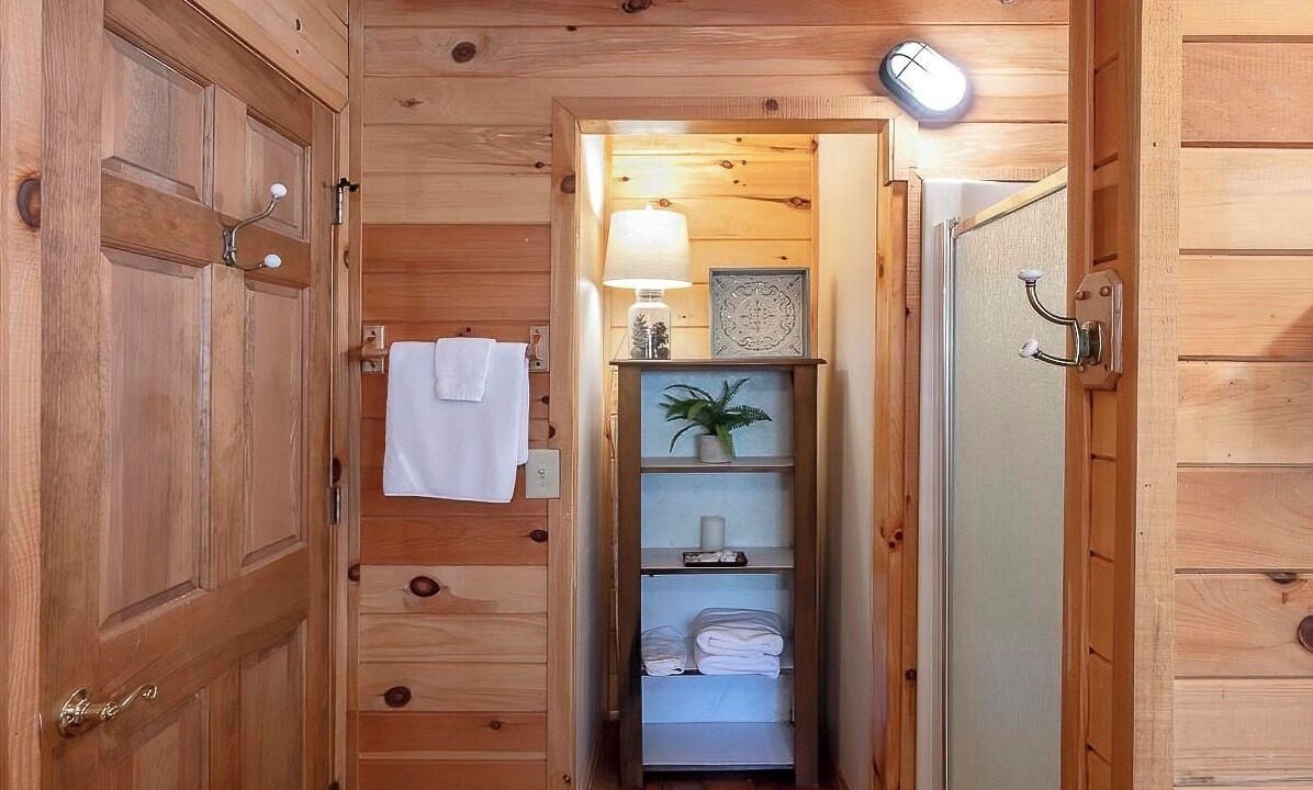 Photo of Bathroom in Dial