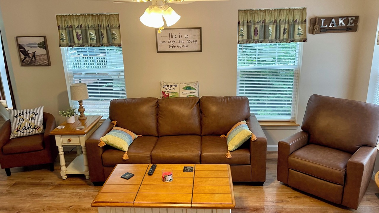 Photo of Livingroom in South Casco