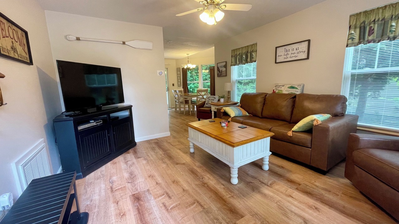 Photo of Livingroom in South Casco