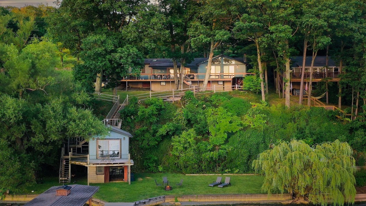 Photo of Outdoor in Burdett