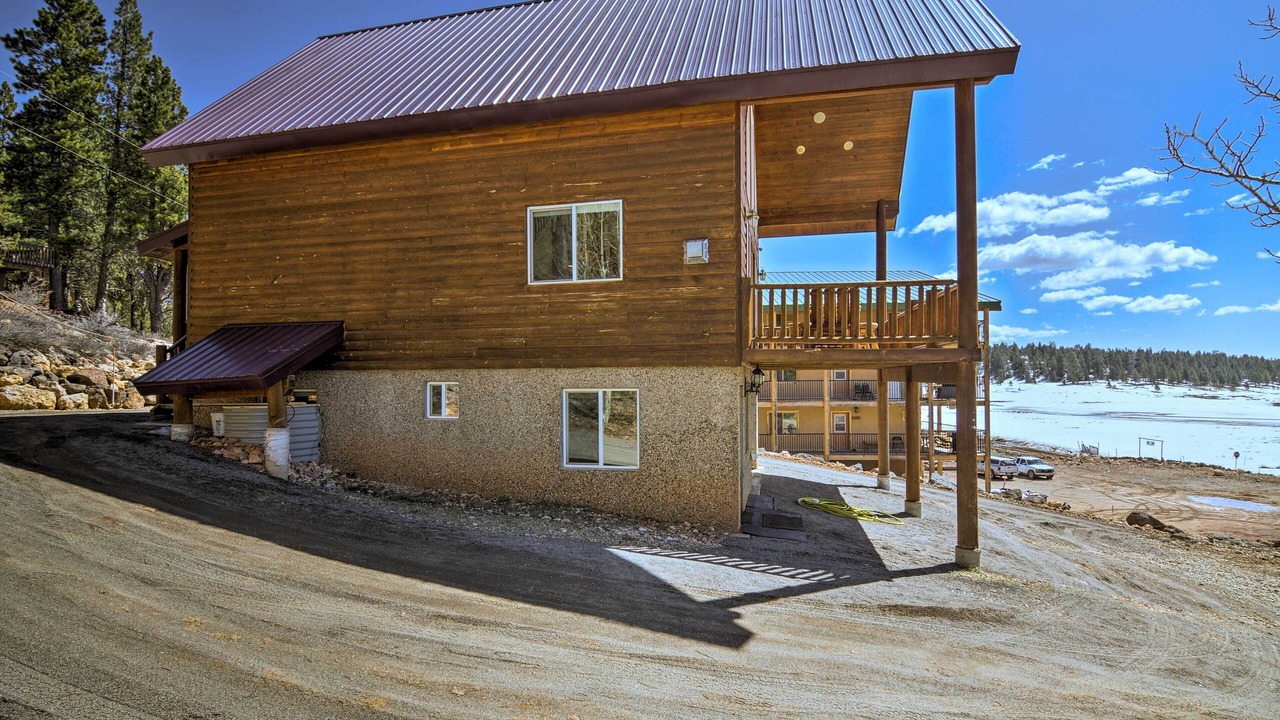 Photo of Outdoor in Meadow View Heights