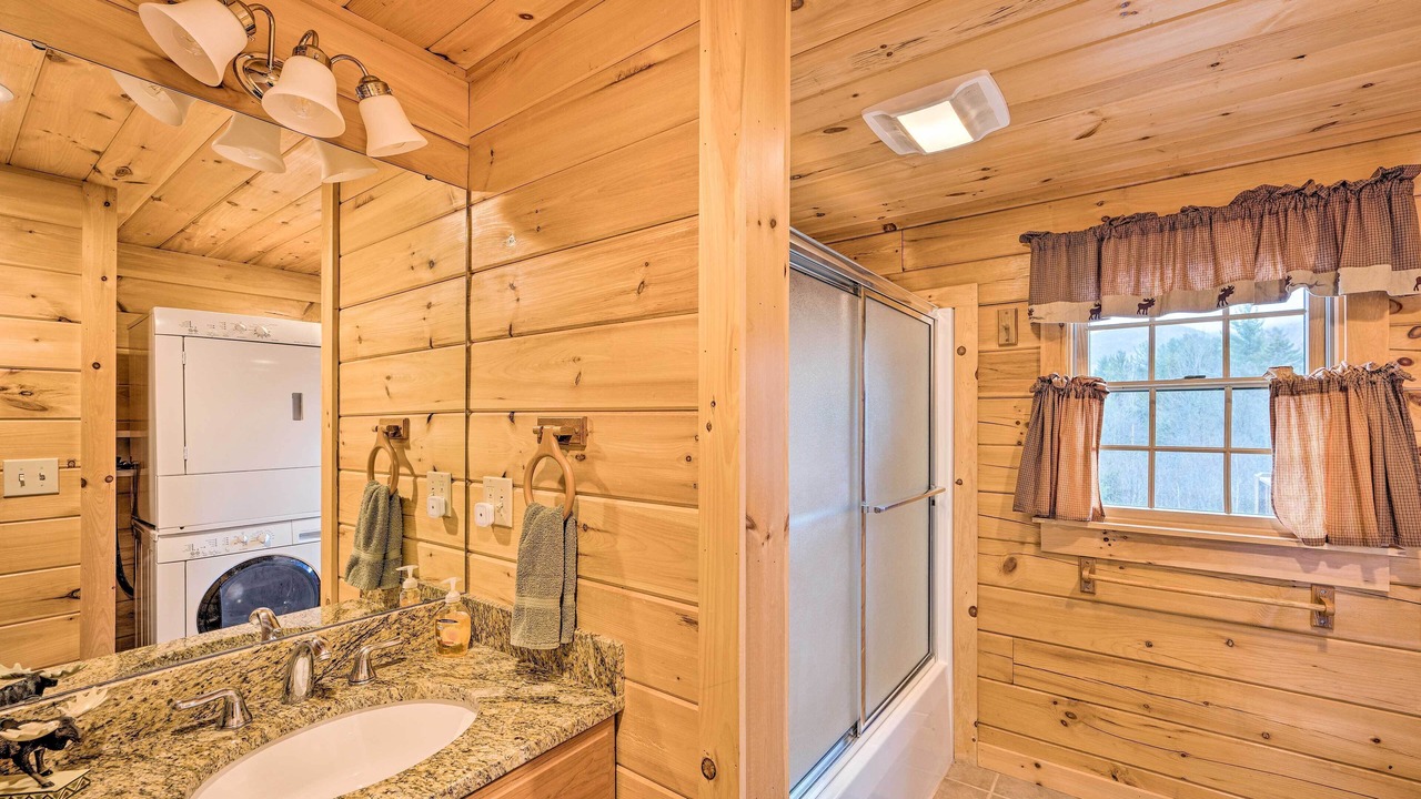 Photo of Bathroom in Carroll