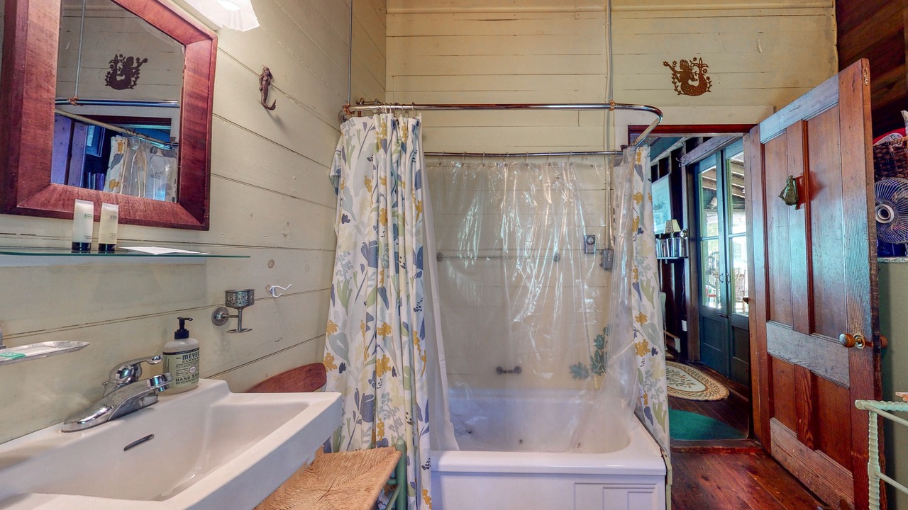 Photo of Bathroom in Brunswick
