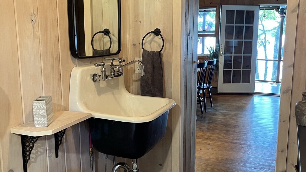 Photo of Bathroom in Franklin