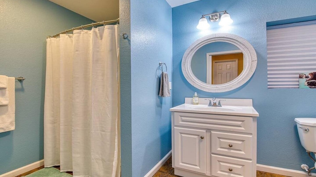 Photo of Bathroom in Hayesville