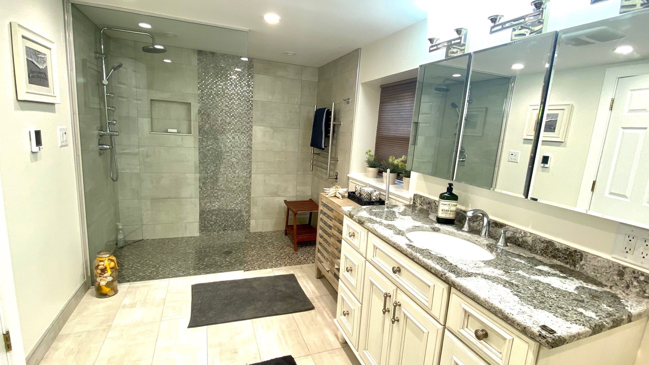 Photo of Bathroom in Queensbury