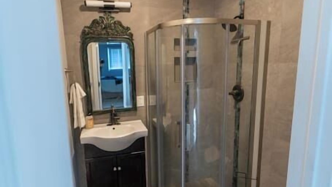 Photo of Bathroom in Mercer