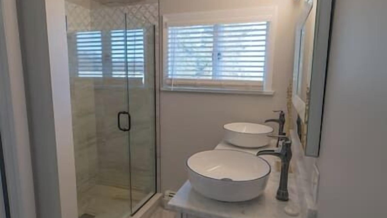 Photo of Bathroom in Mercer