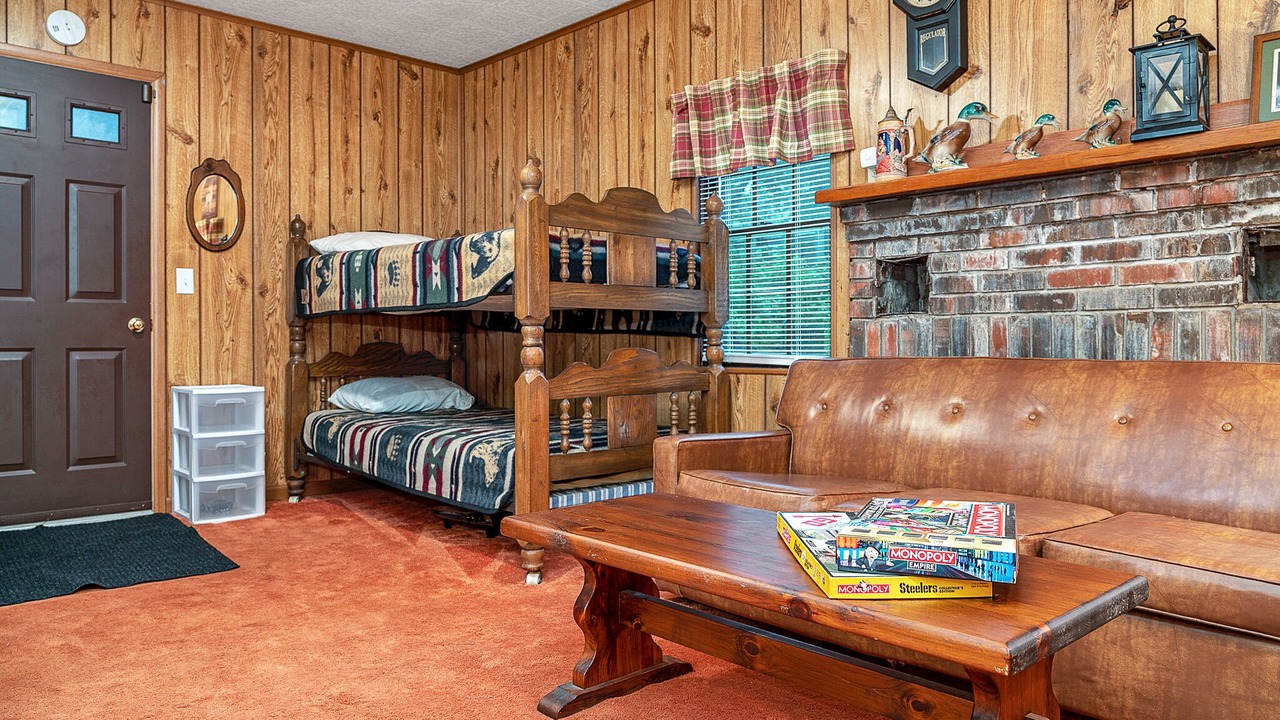 Photo of Bedroom in Tidioute